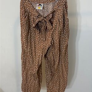 Chic Tan Polka Dot Women's Cropped Pants